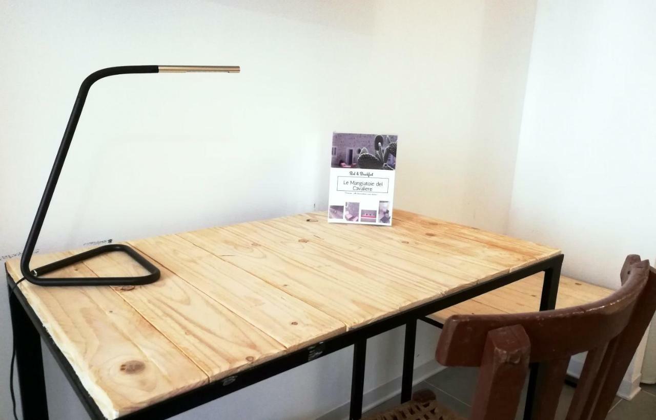 Le Mangiatoie Del Cavaliere Bed & Breakfast Montallegro Bagian luar foto